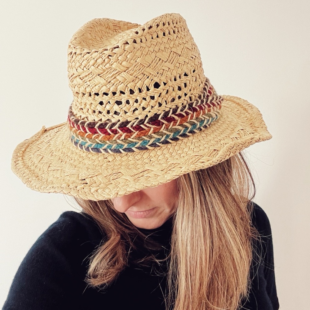 Cute boho hat with felt detail OS